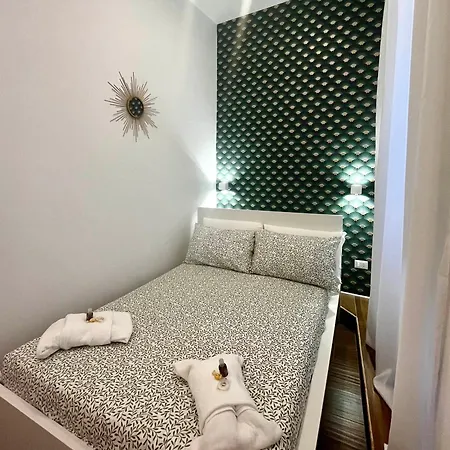 Pantheon 15 招待所