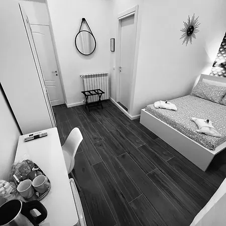 Pantheon 15 招待所