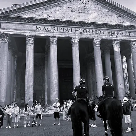 Pantheon 15 Rome