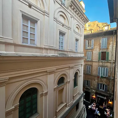 Pantheon 15 Konukevi Roma