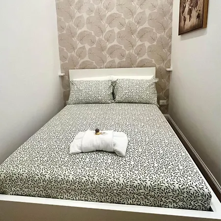 Guest house Pantheon 15 *